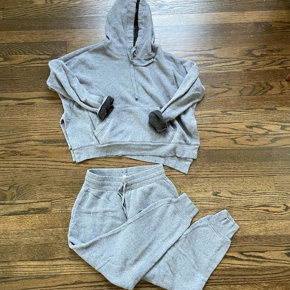 Splendid Pants - XS Splendid Gray Sweatsuit